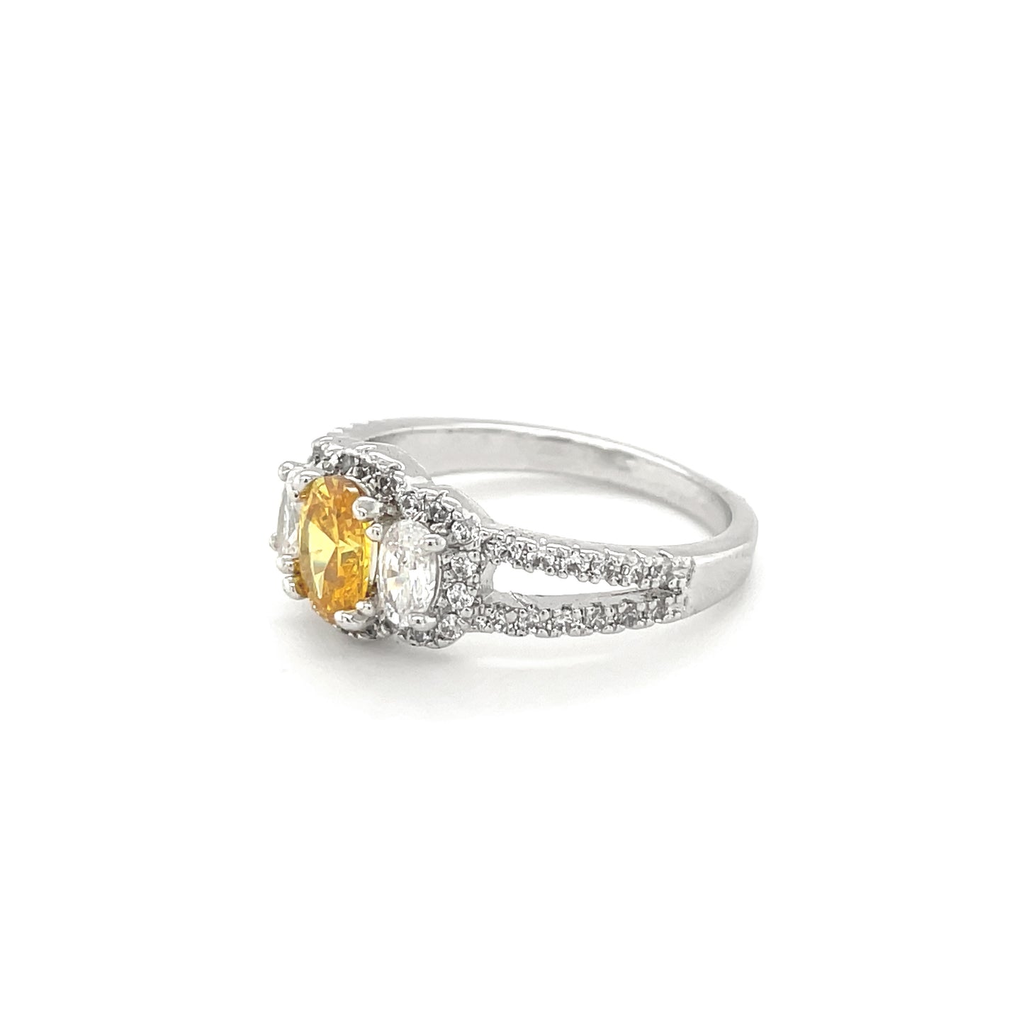 BMR25008YL - Oval Cut Triple Contrast - Engagemet Ring
