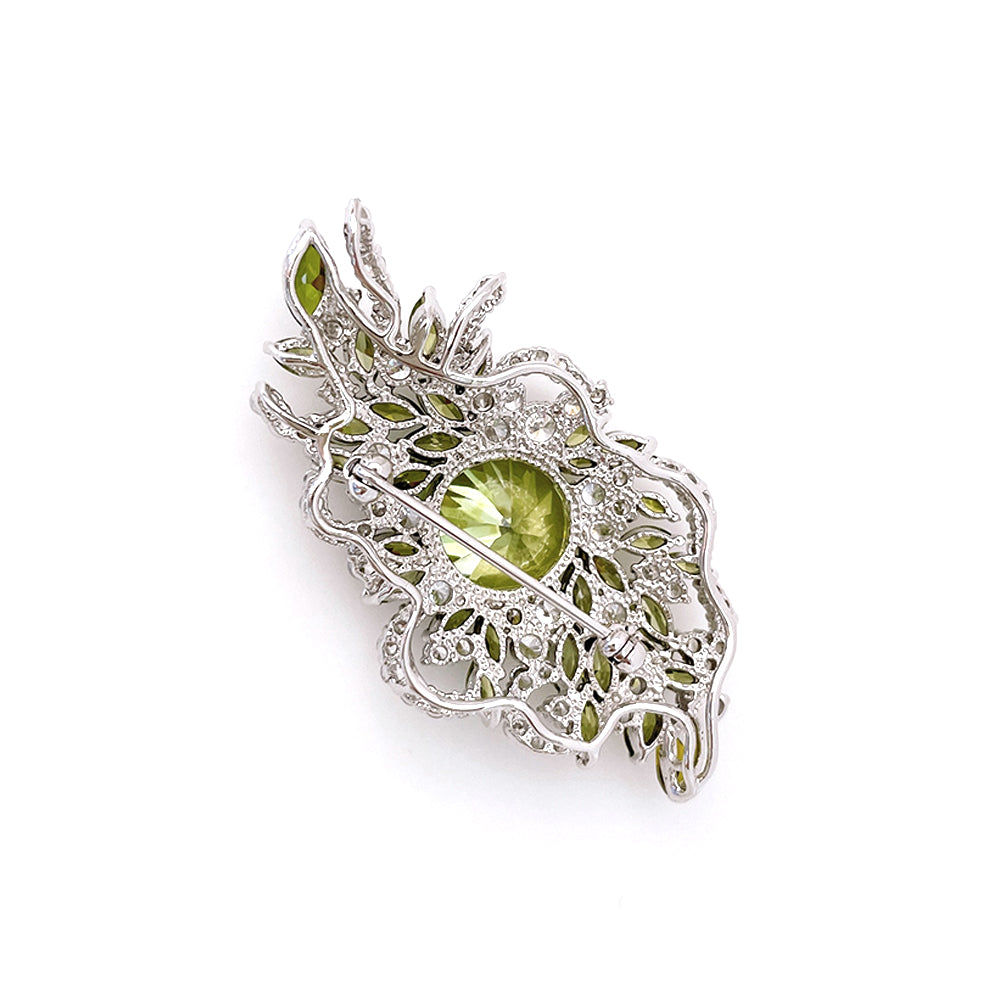 BMC80048 - Vintage Brilliant Peridot Cz - Brooch